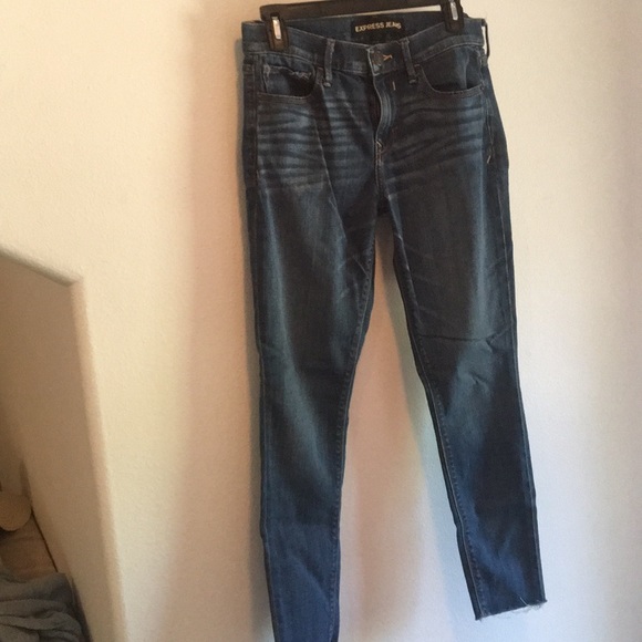 Express Jeans Medium Wash Skinnies - Picture 5 of 7